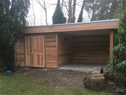 Tuinhuis met plat dak en ramen