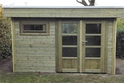 Eenvoudig tuinhuis met plat dak