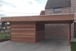 Cederhouten tuinhuis met plat dak en oversteek